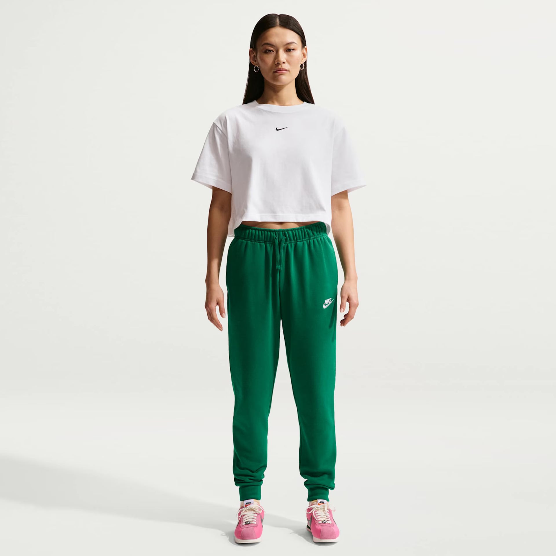 Camiseta Feminina Nike Cropped Sportswear Classic Branco