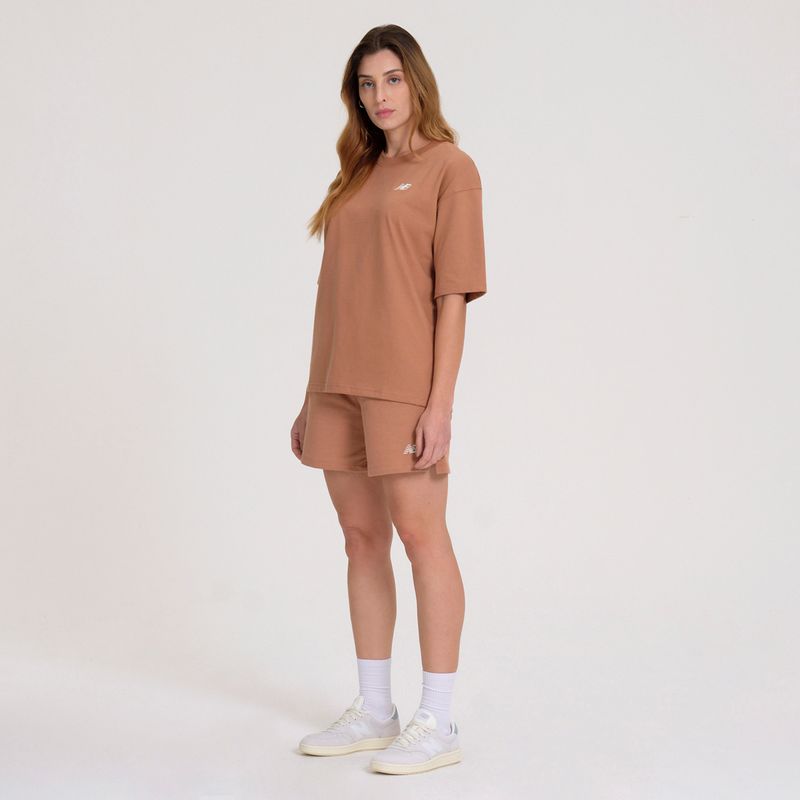 Shorts Feminino NB Small Logo Amendoa