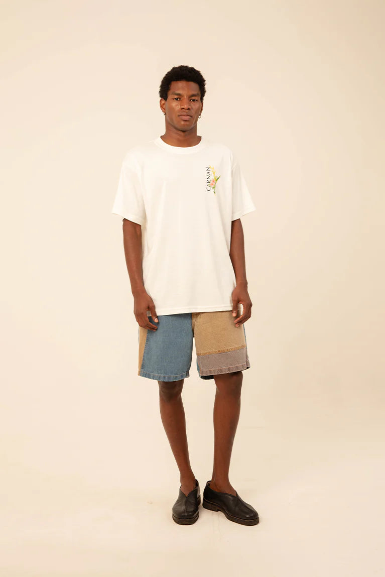 Camiseta Carnan Flower Heavy Branca