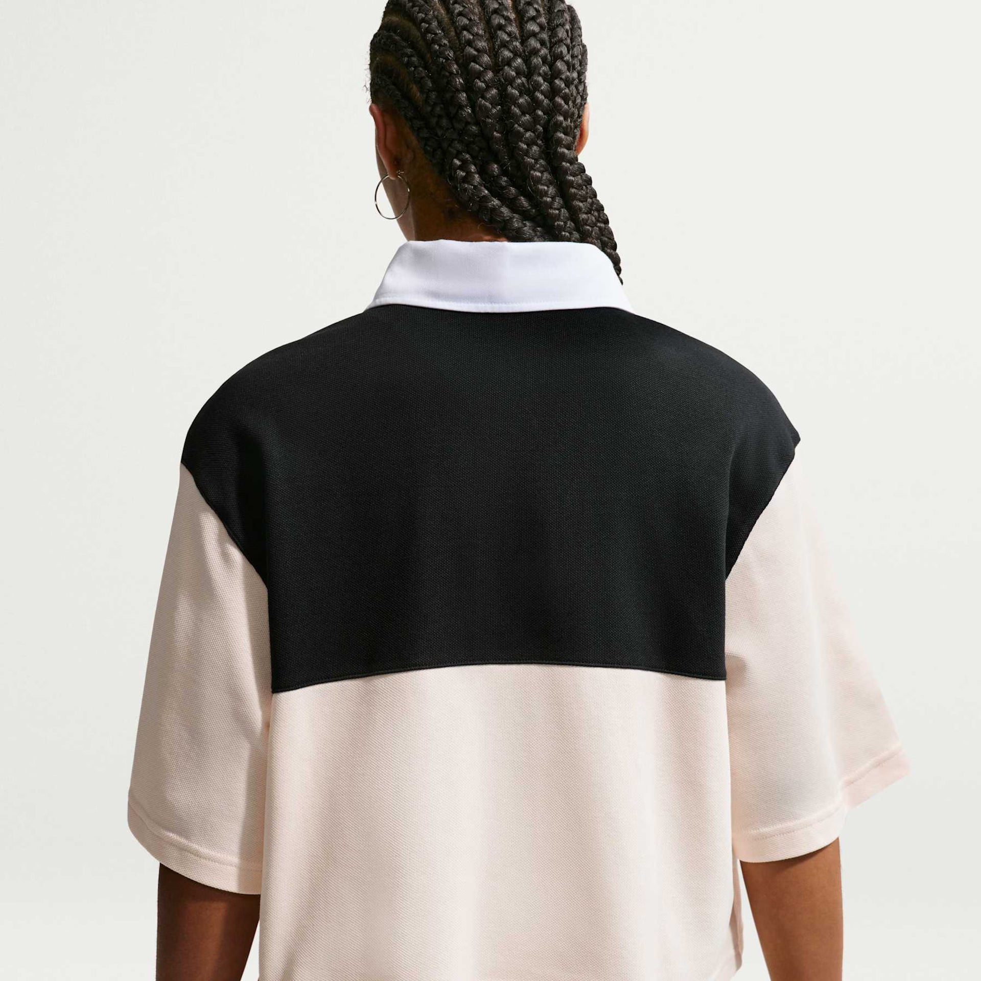 Camisa Polo Nike Essentials Preta e Nude