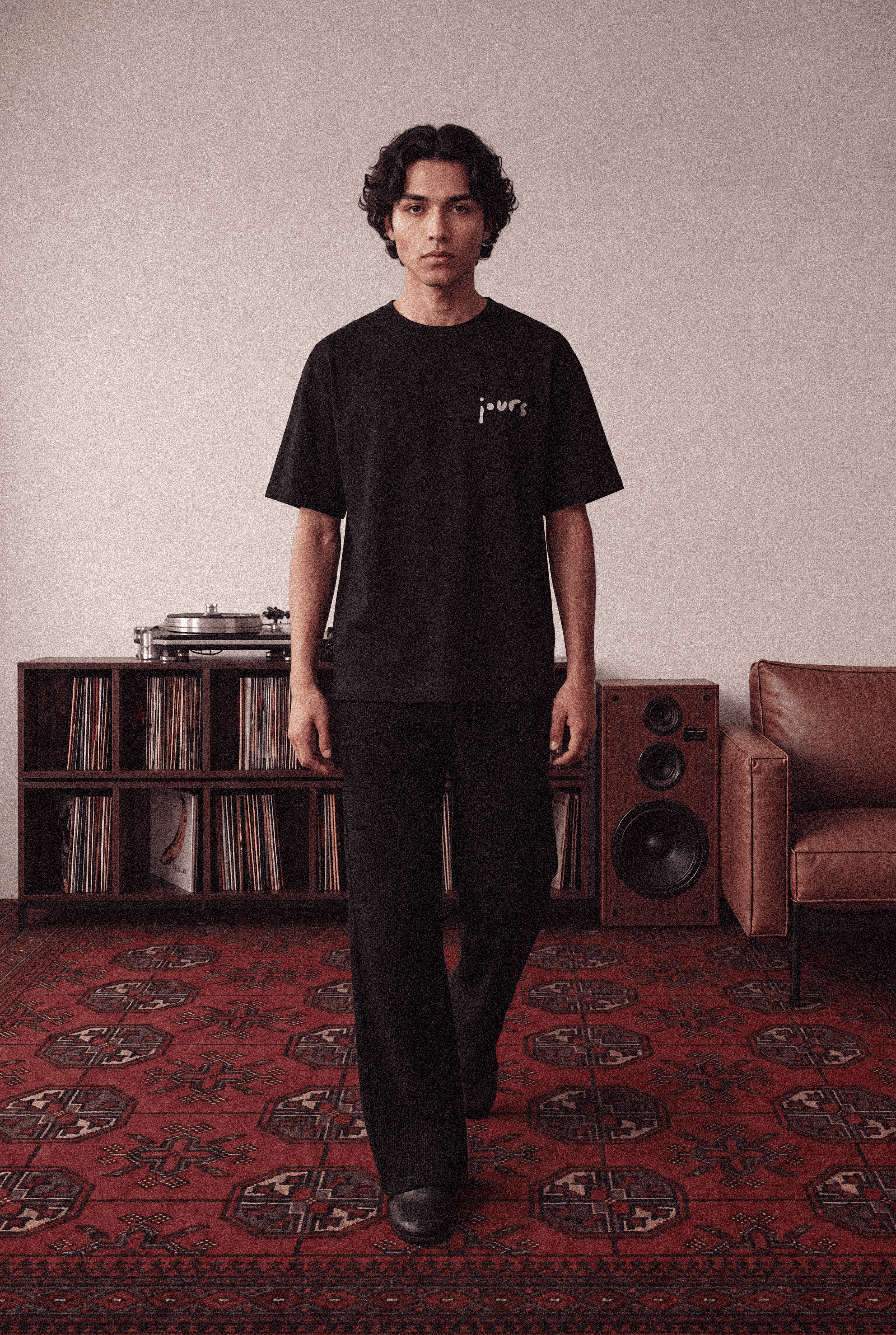Camiseta Jours de Pluie The Lovers Tee Black Preta