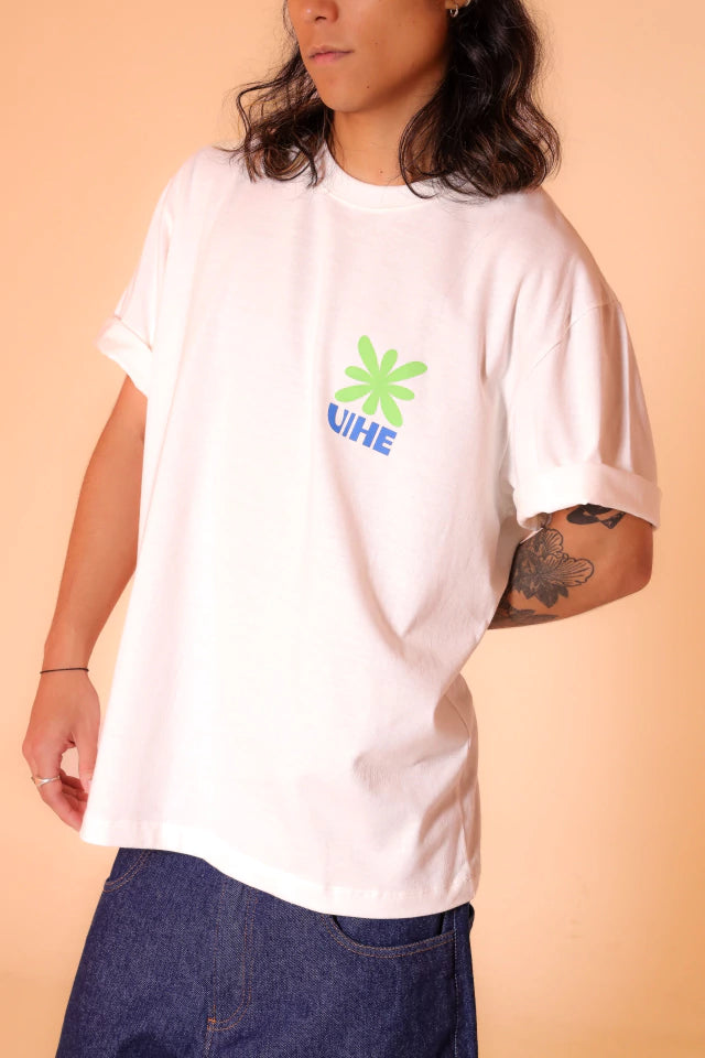 Camiseta Vihe Flower Branca