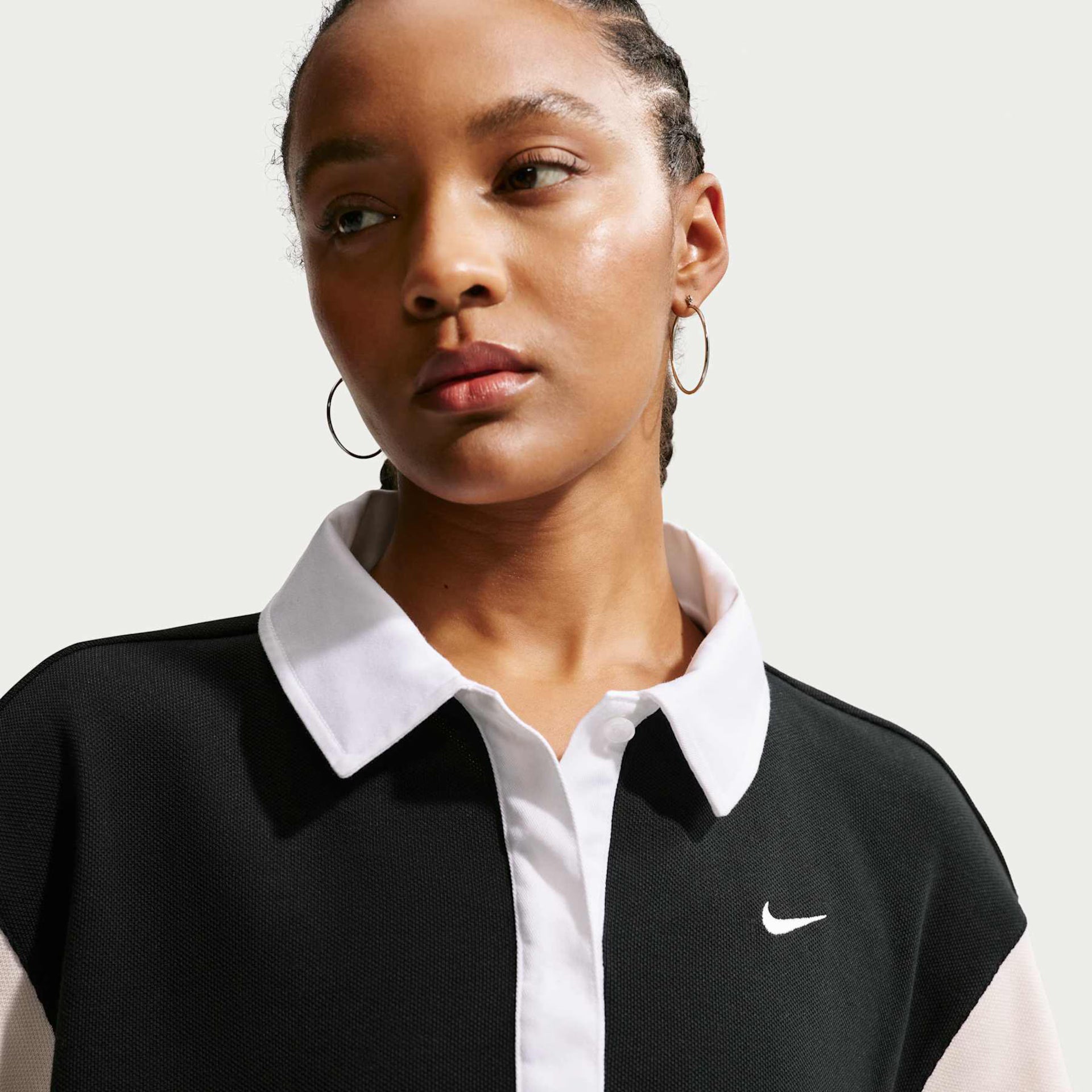 Camisa Polo Nike Essentials Preta e Nude