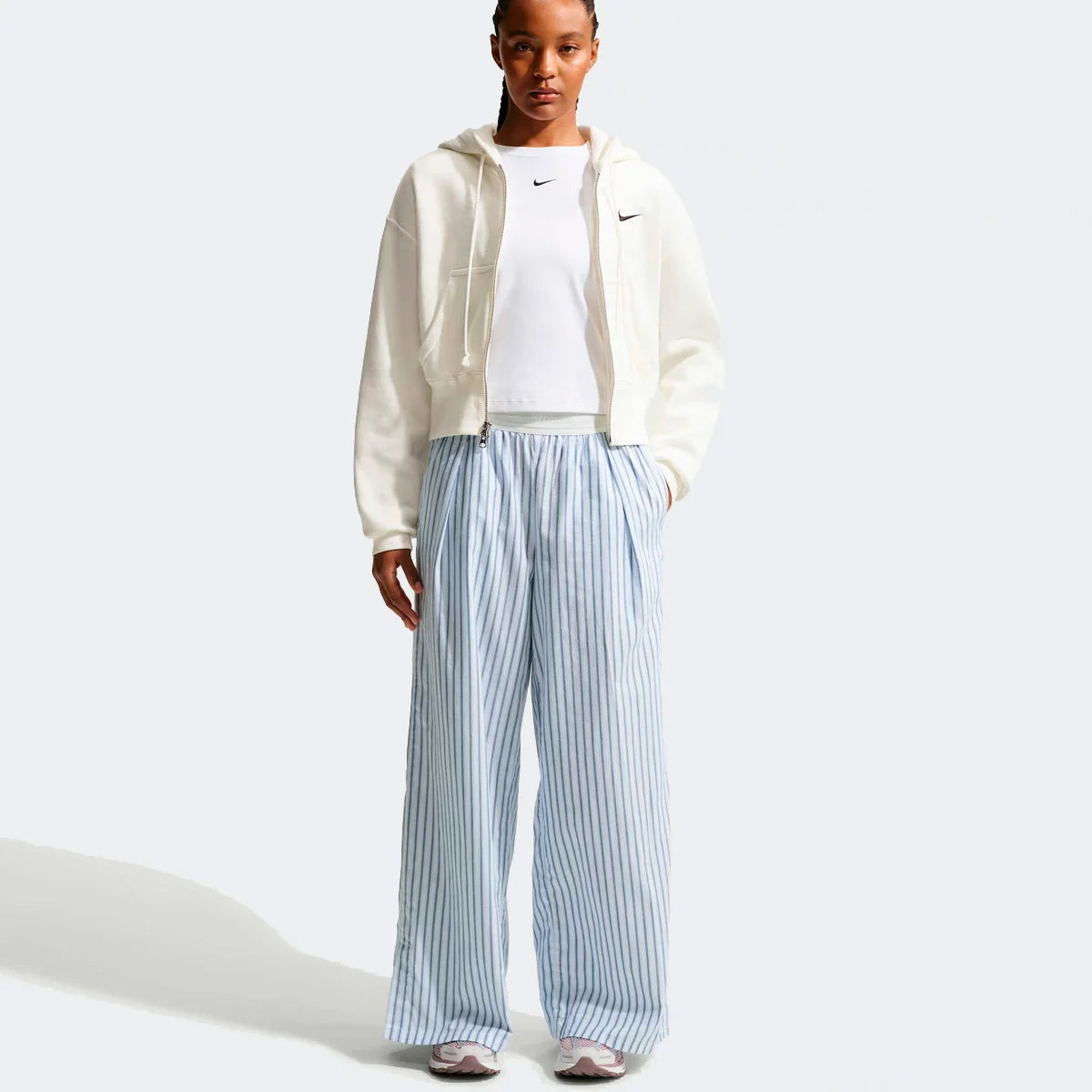 Calça Feminina Nike Sportswear Woven Stripe Azul