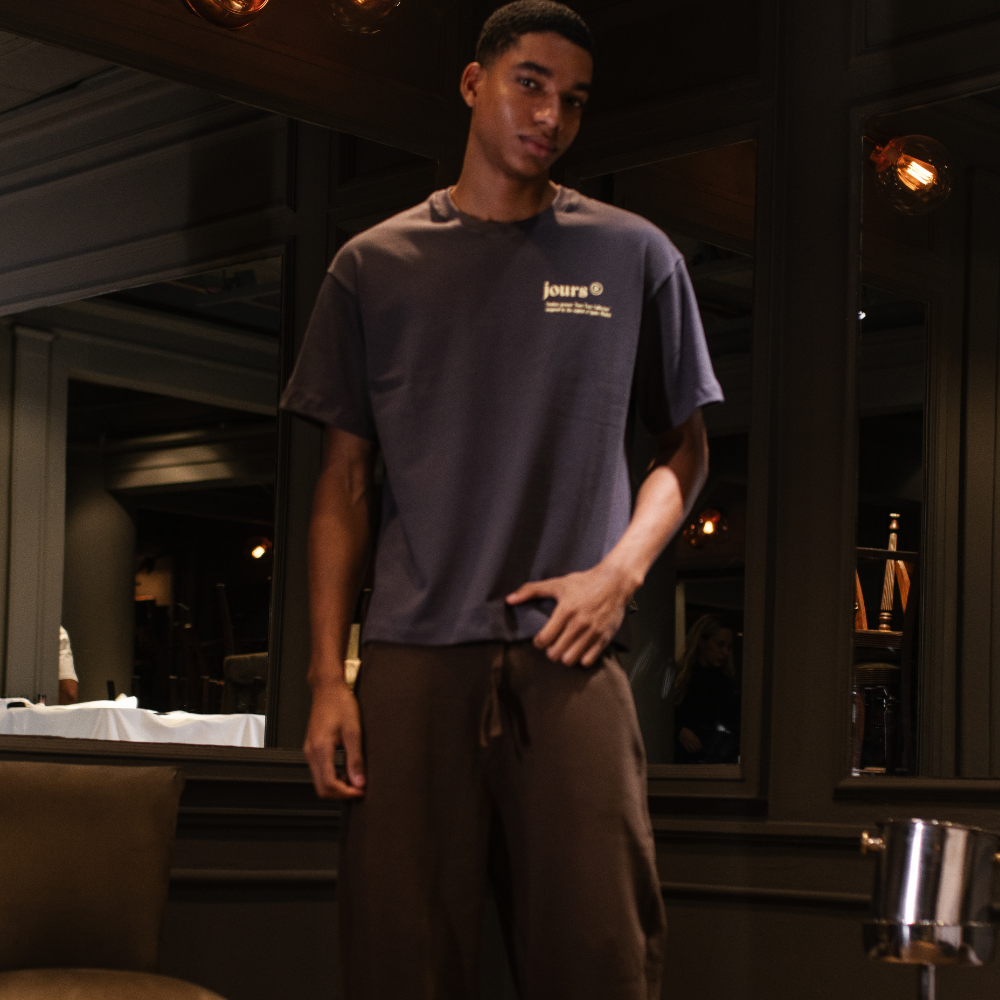 Camiseta Boxy Jours De Pluie Sol Cinza