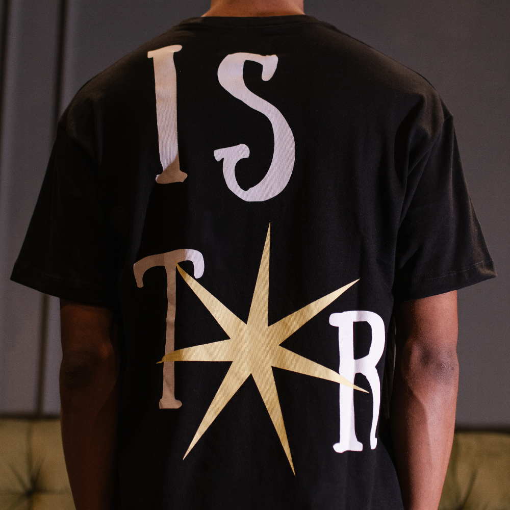 Camiseta Boxy Jours De Pluie Istar Preta