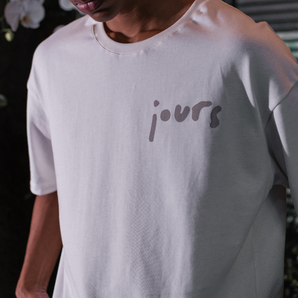 Camiseta Oversized Jours De Pluie Merci Branca