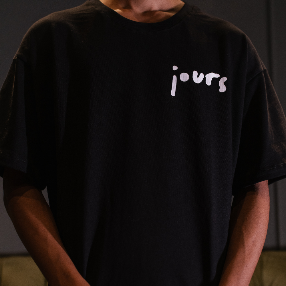 Camiseta Oversized Jours De Pluie Merci Preta