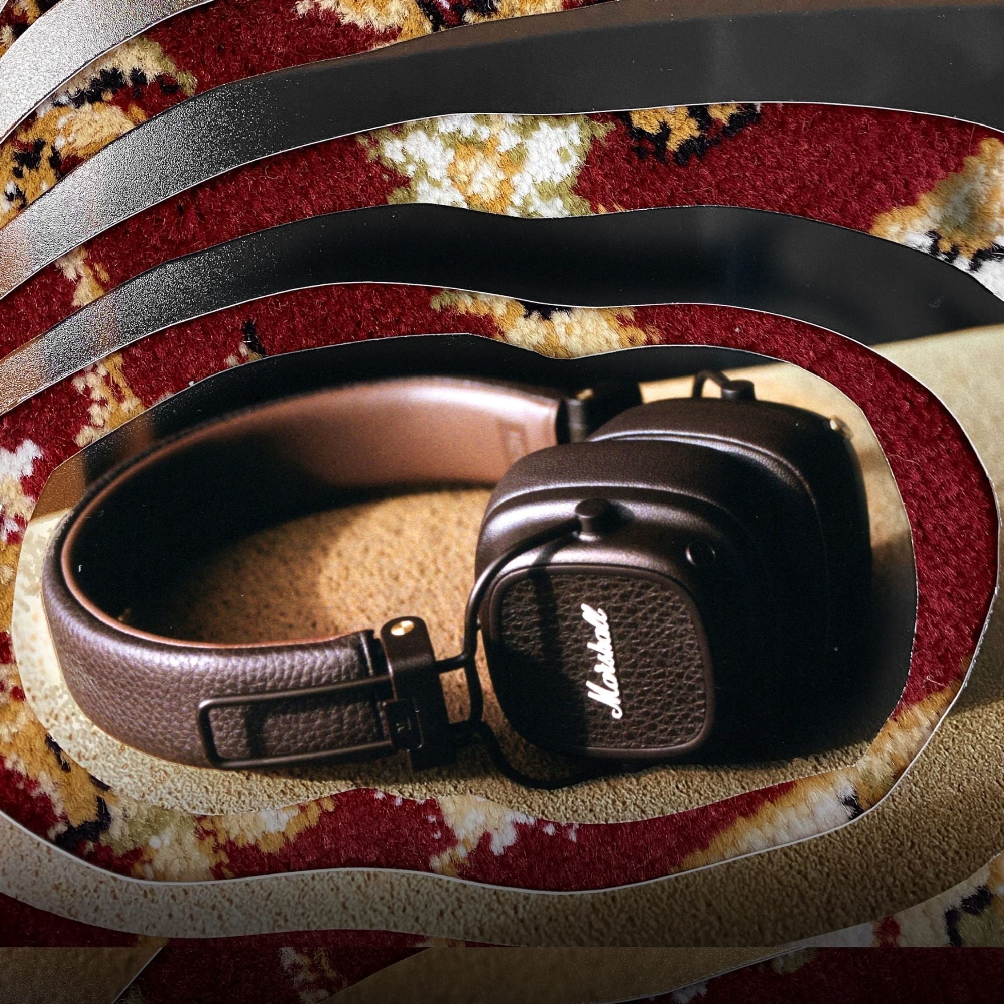Marshall Major V Bluetooth On Ear Headphones Brown