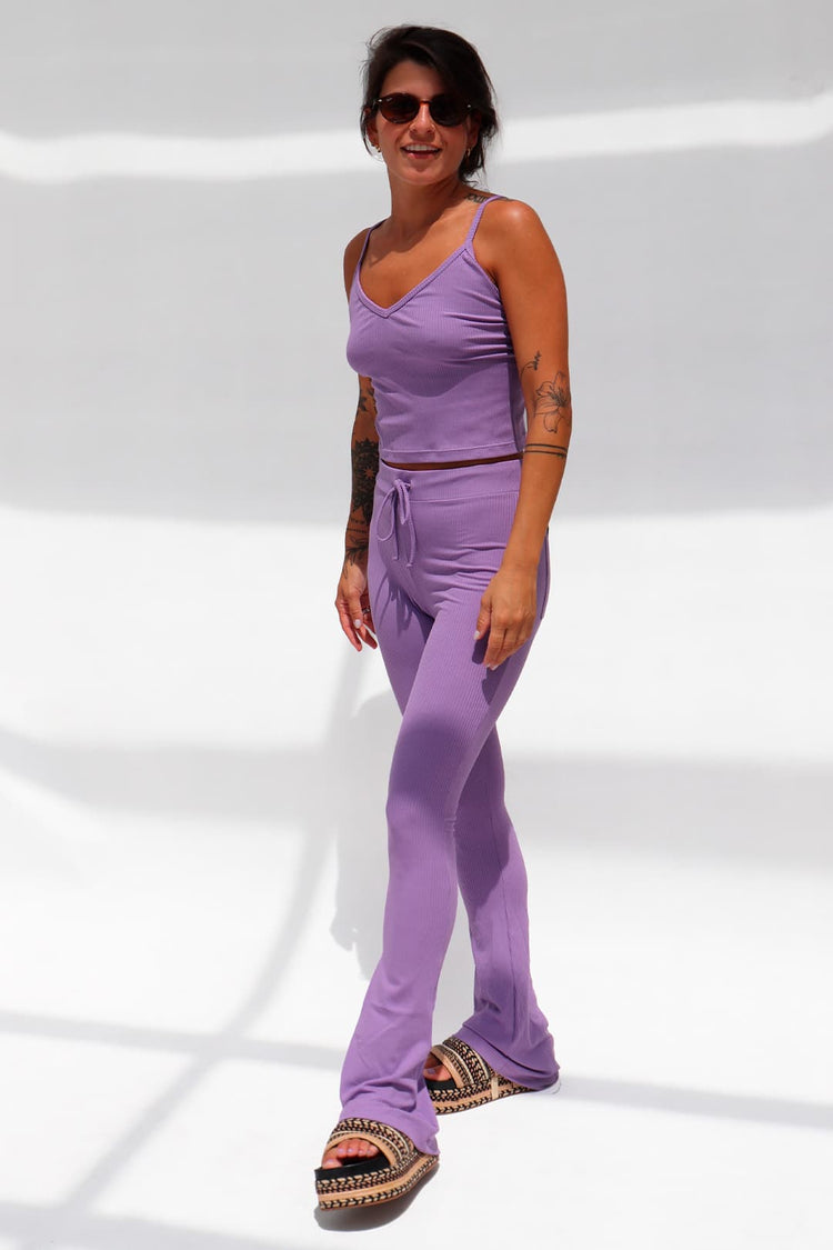 Calça Peggy Flare Malha Canelada Lilac