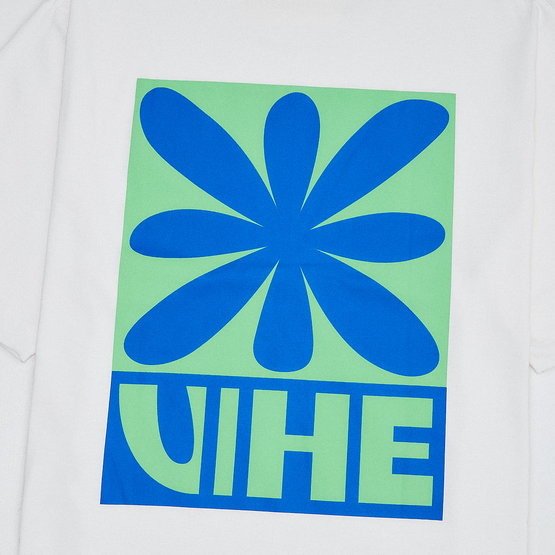 Camiseta Vihe Flower Branca