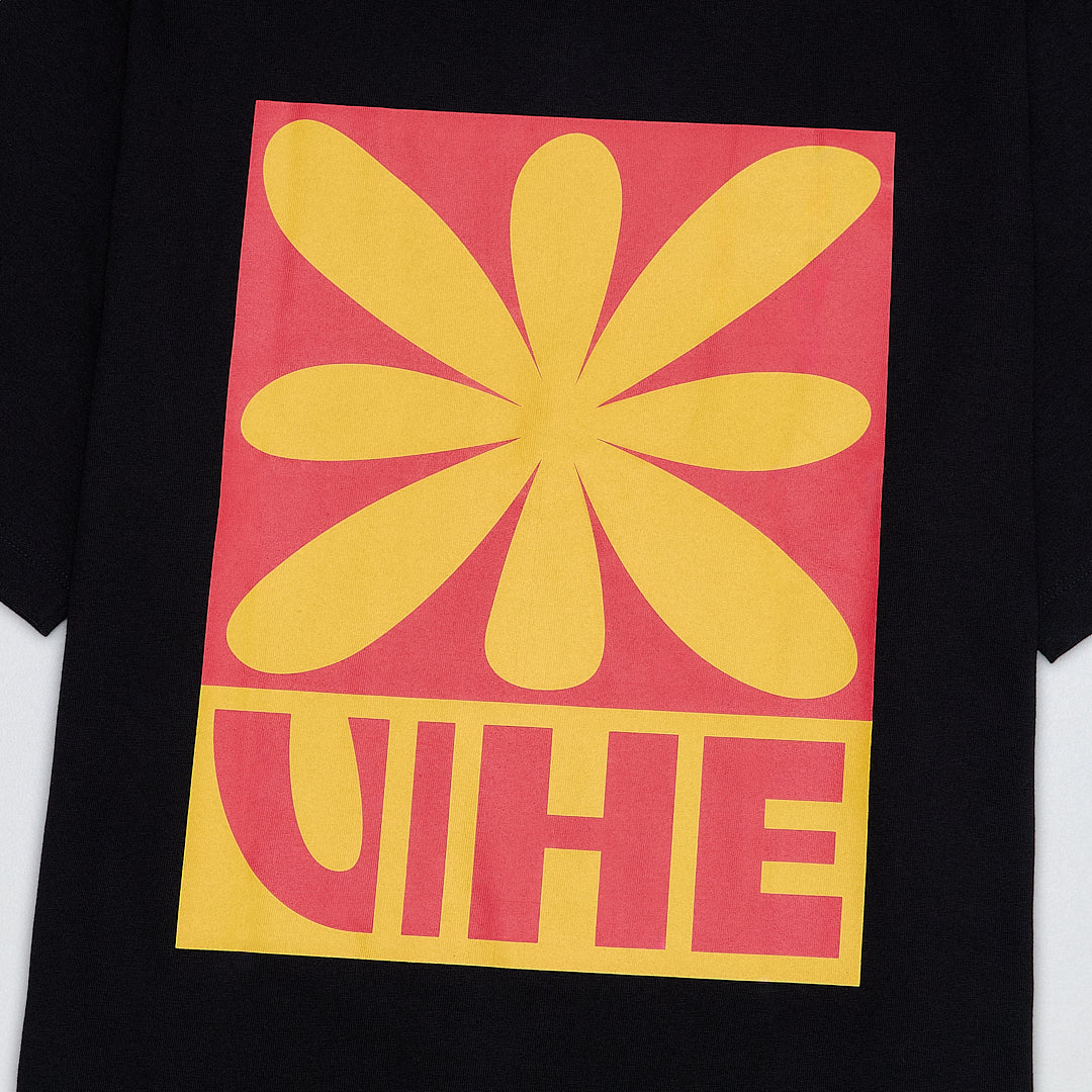Camiseta Vihe Flower Preta