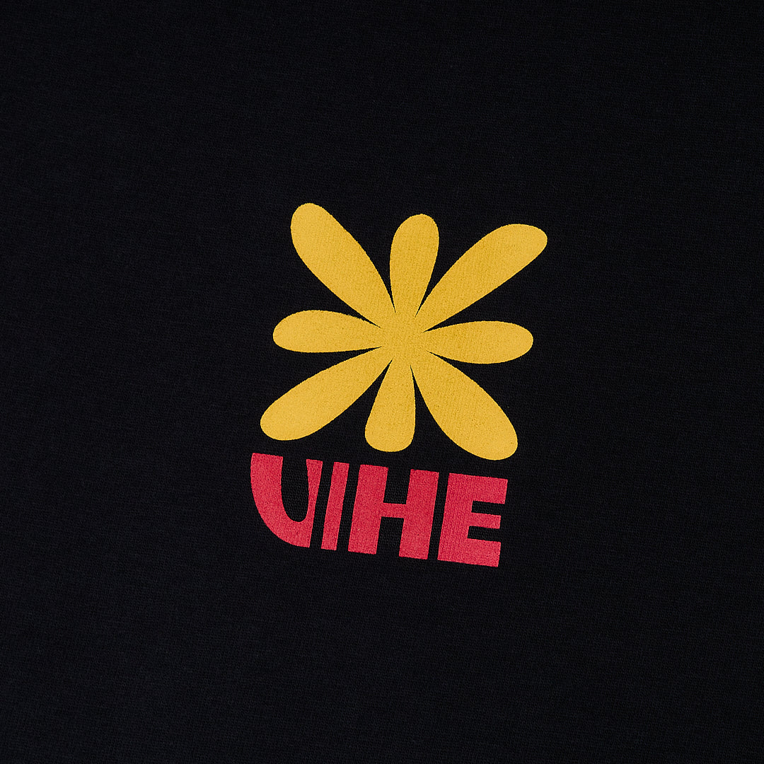 Camiseta Vihe Flower Preta
