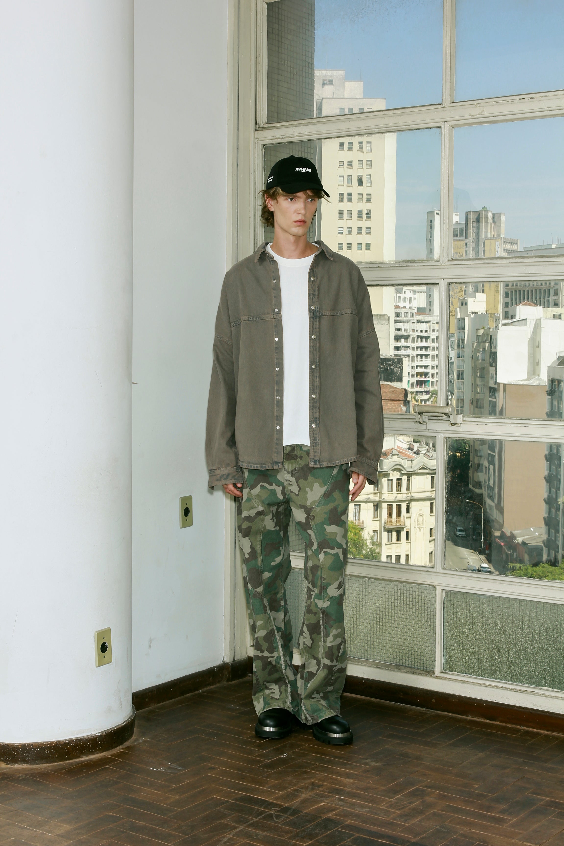 Camisa Aphase Loose Motled Marrom