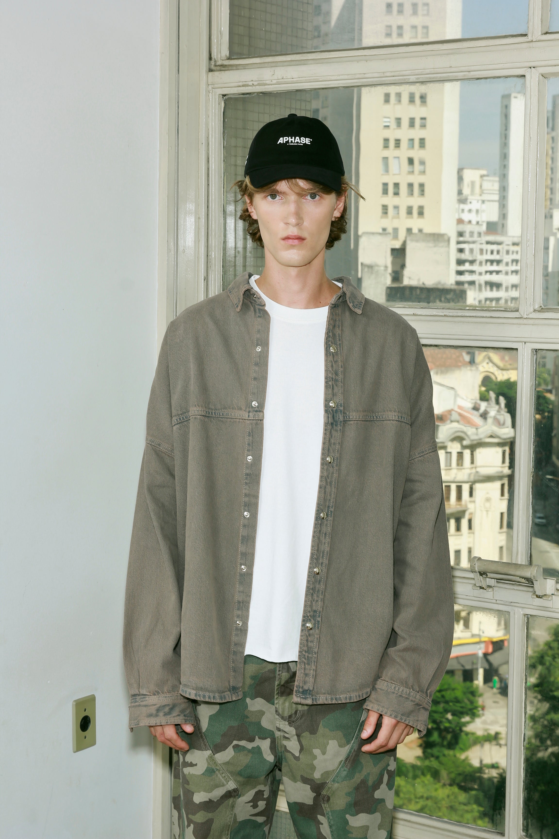 Camisa Aphase Loose Motled Marrom