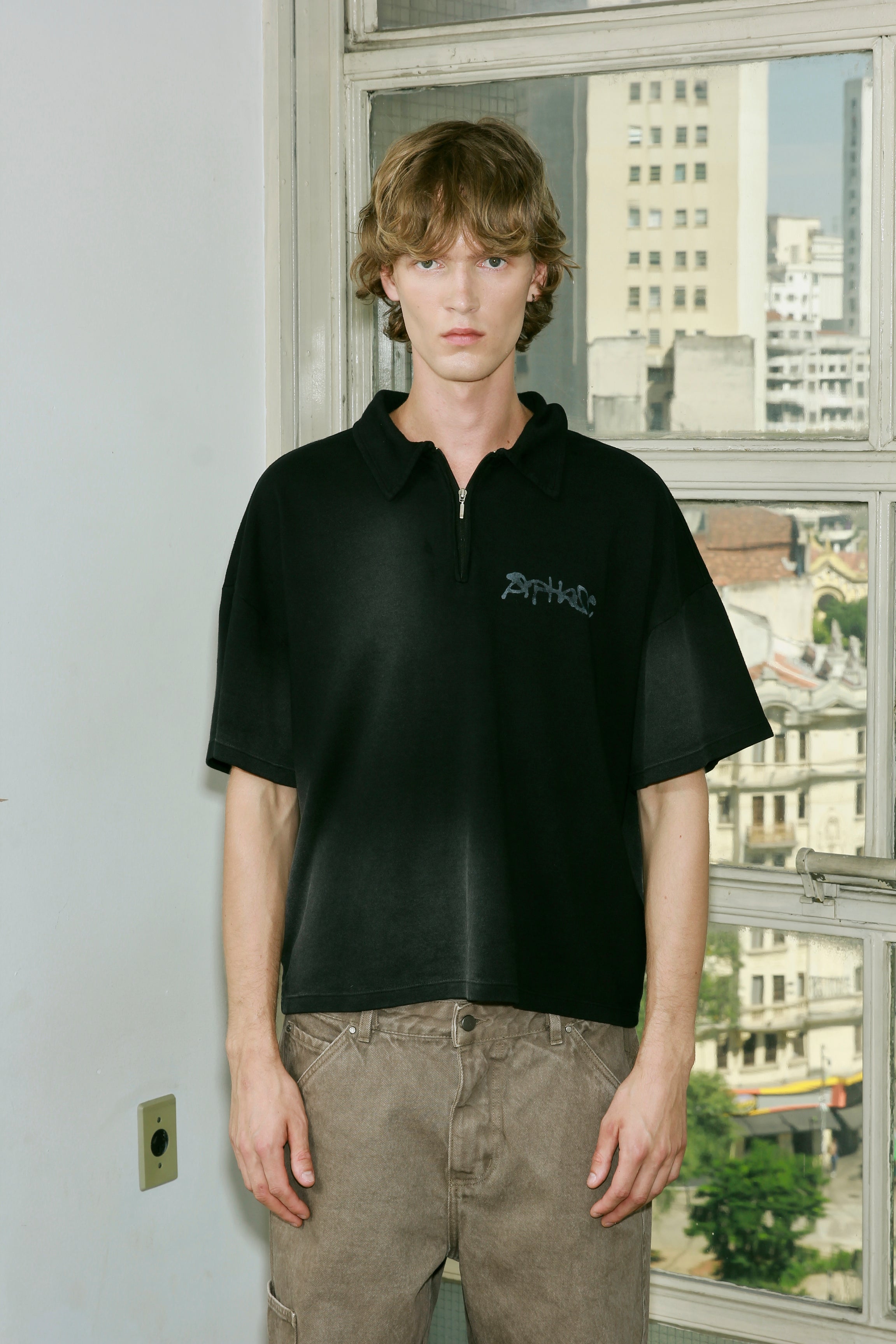Polo Aphase Sketch Loose Preta Estonada