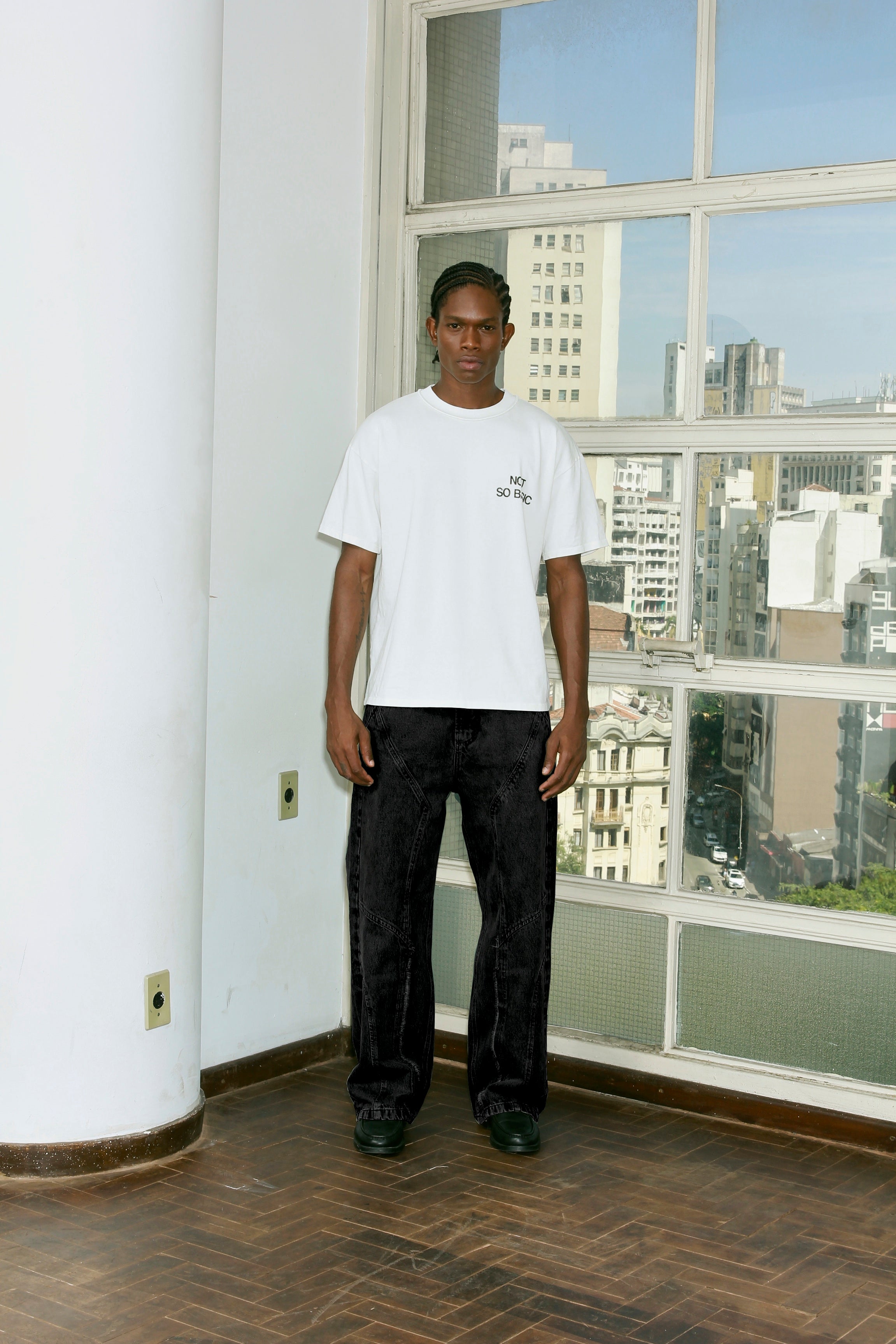 Camiseta Aphase Not So Basic Off White