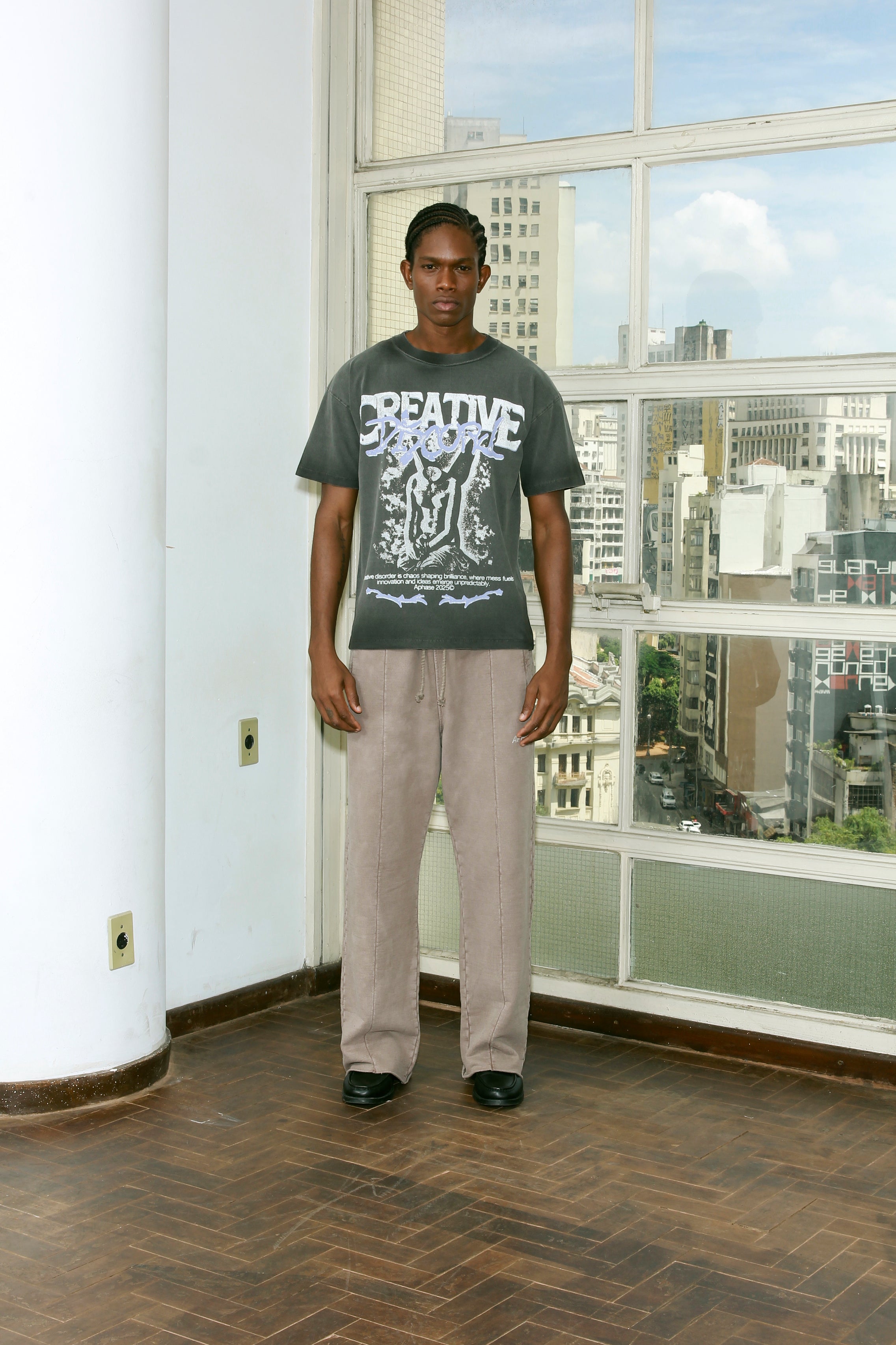 Camiseta Aphase Creative Cinza Estonada