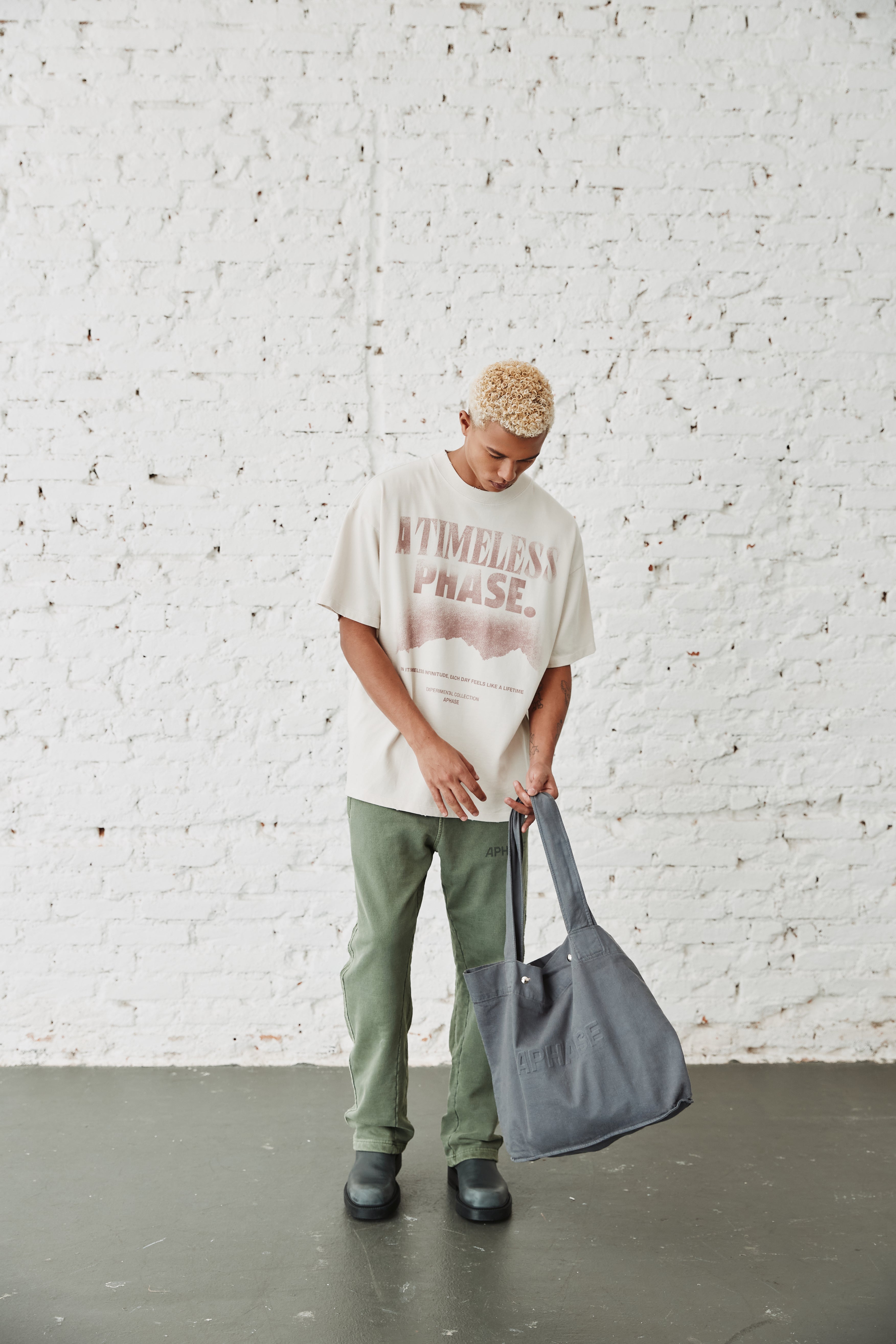 Camiseta Aphase Mountain Areia