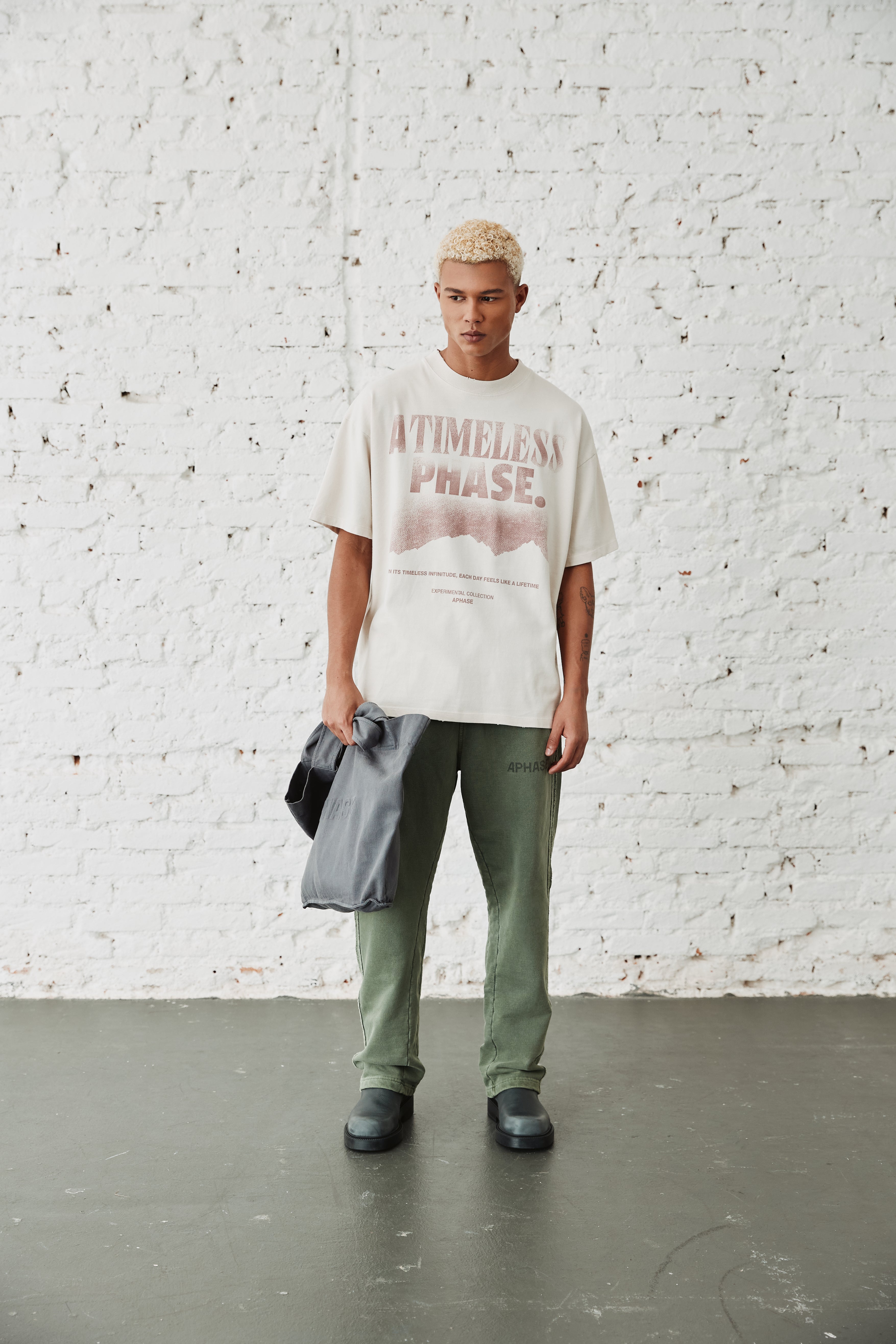 Camiseta Aphase Mountain Areia