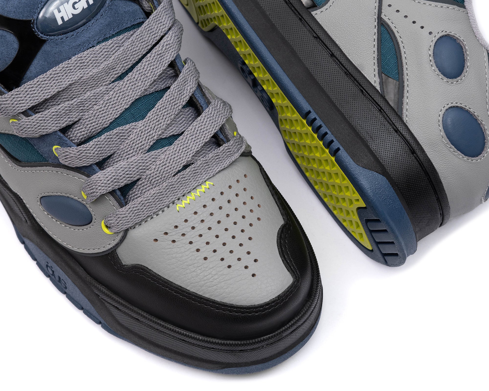 Tênis Ous x High Alien Neptune