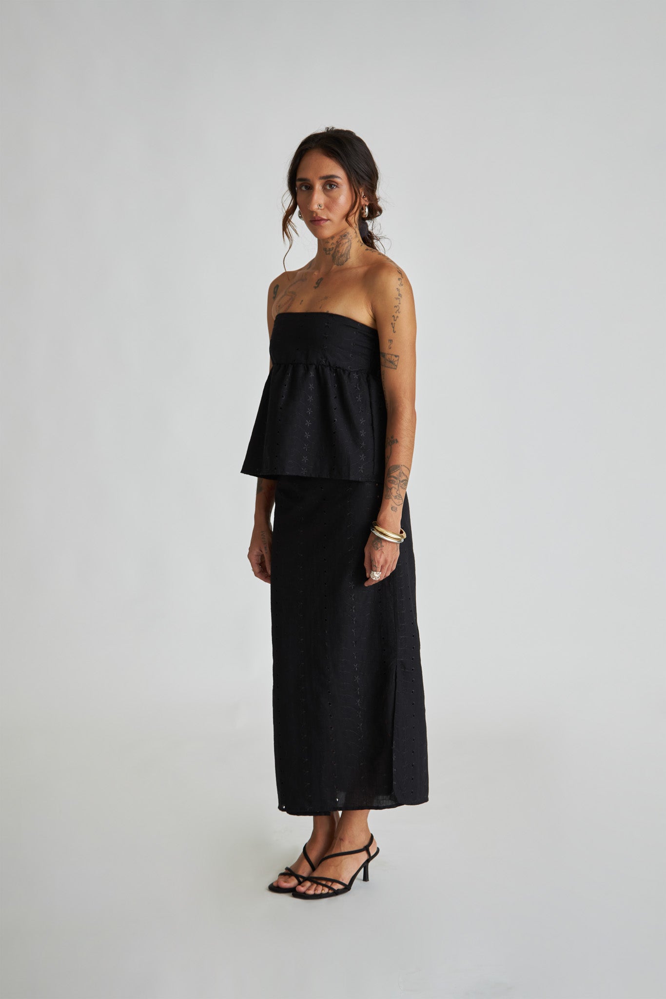 Saia Tansu Pareo Lillies Preto