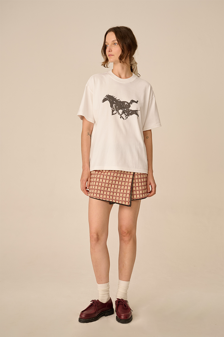 Camiseta Boxy Carnan Companions Off White