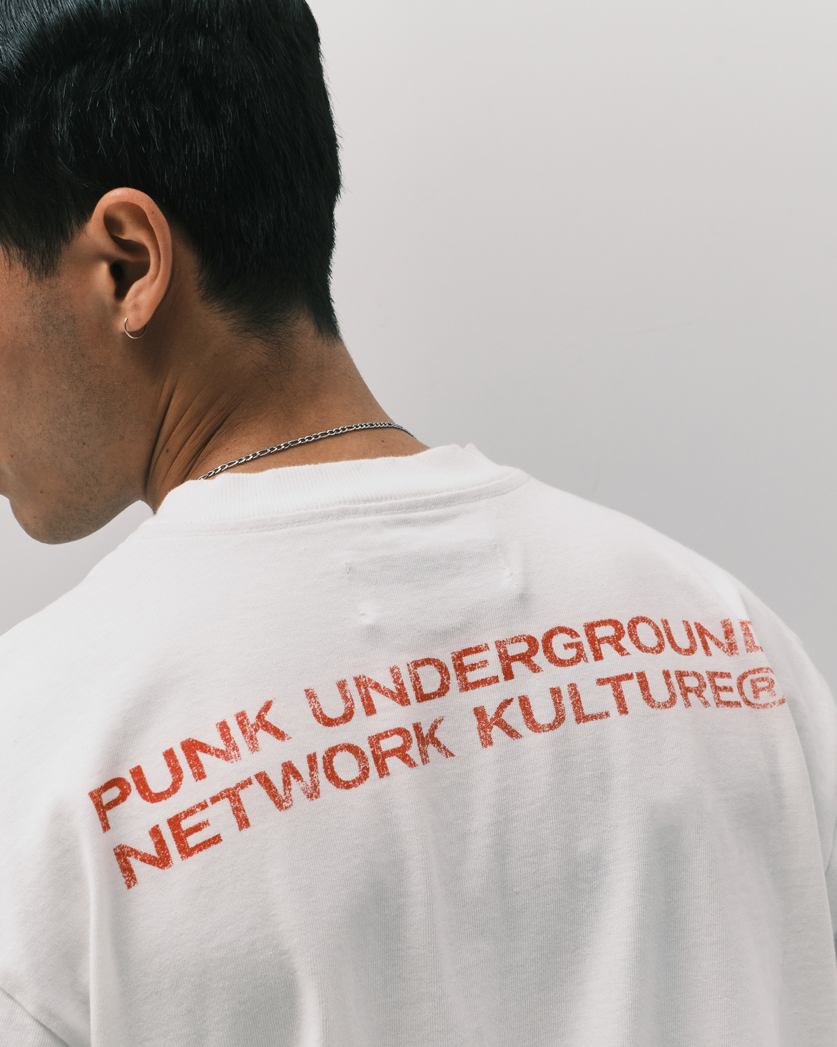 Camiseta Des Prezo Punk Vintage Branca