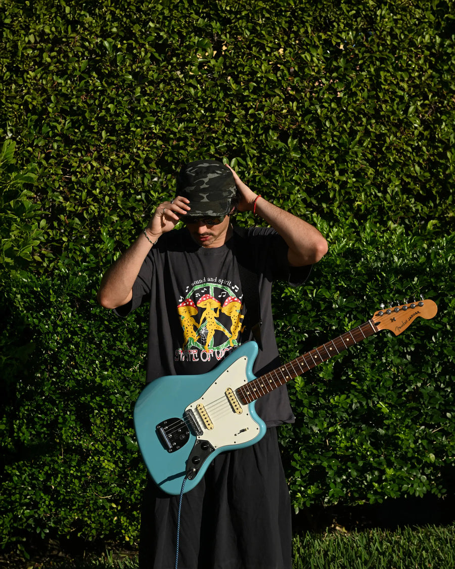 Camiseta Sow Mushroom Preta