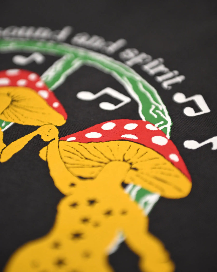 Camiseta Sow Mushroom Preta