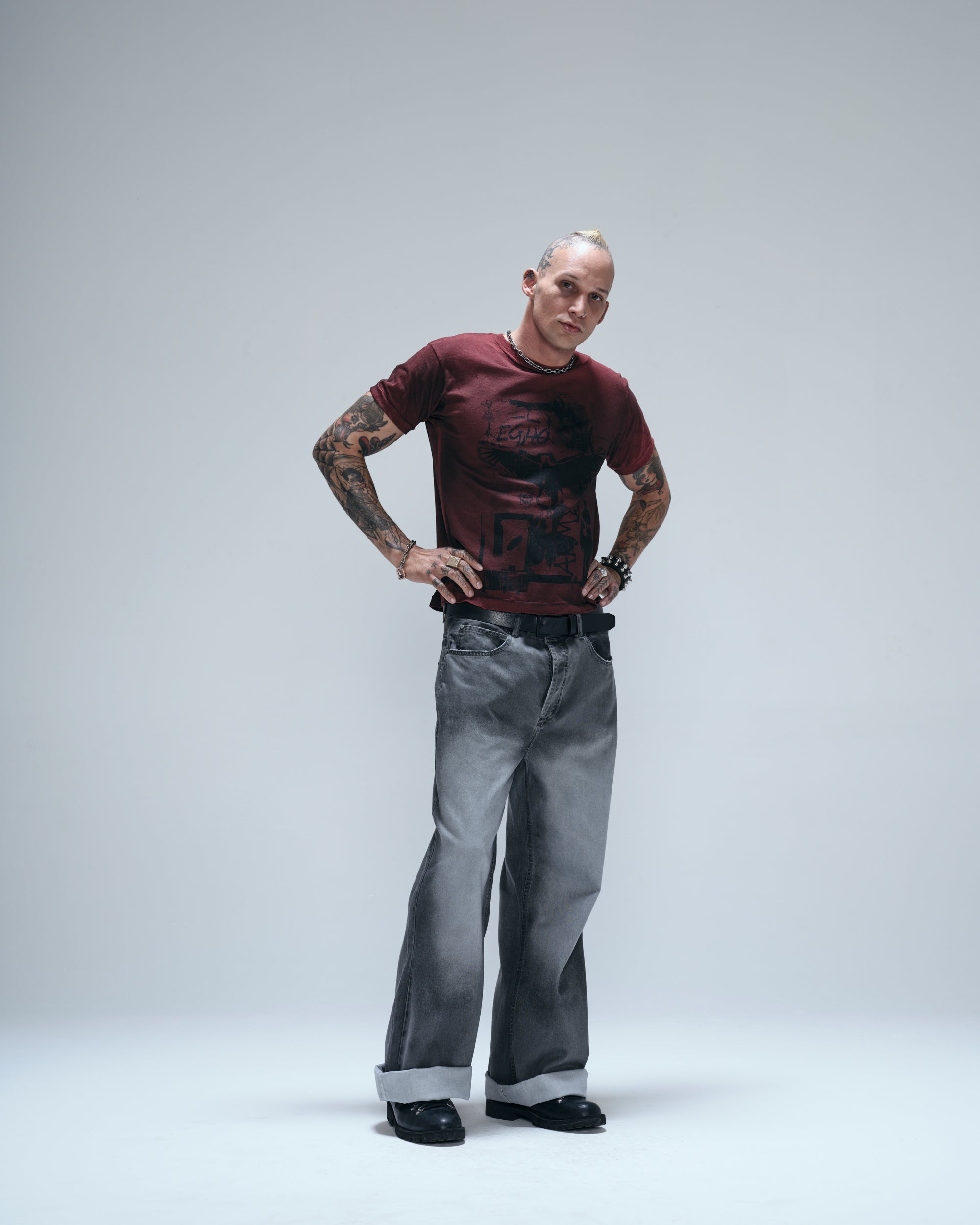 Camiseta Regular Egho Stay Wild Vermelha