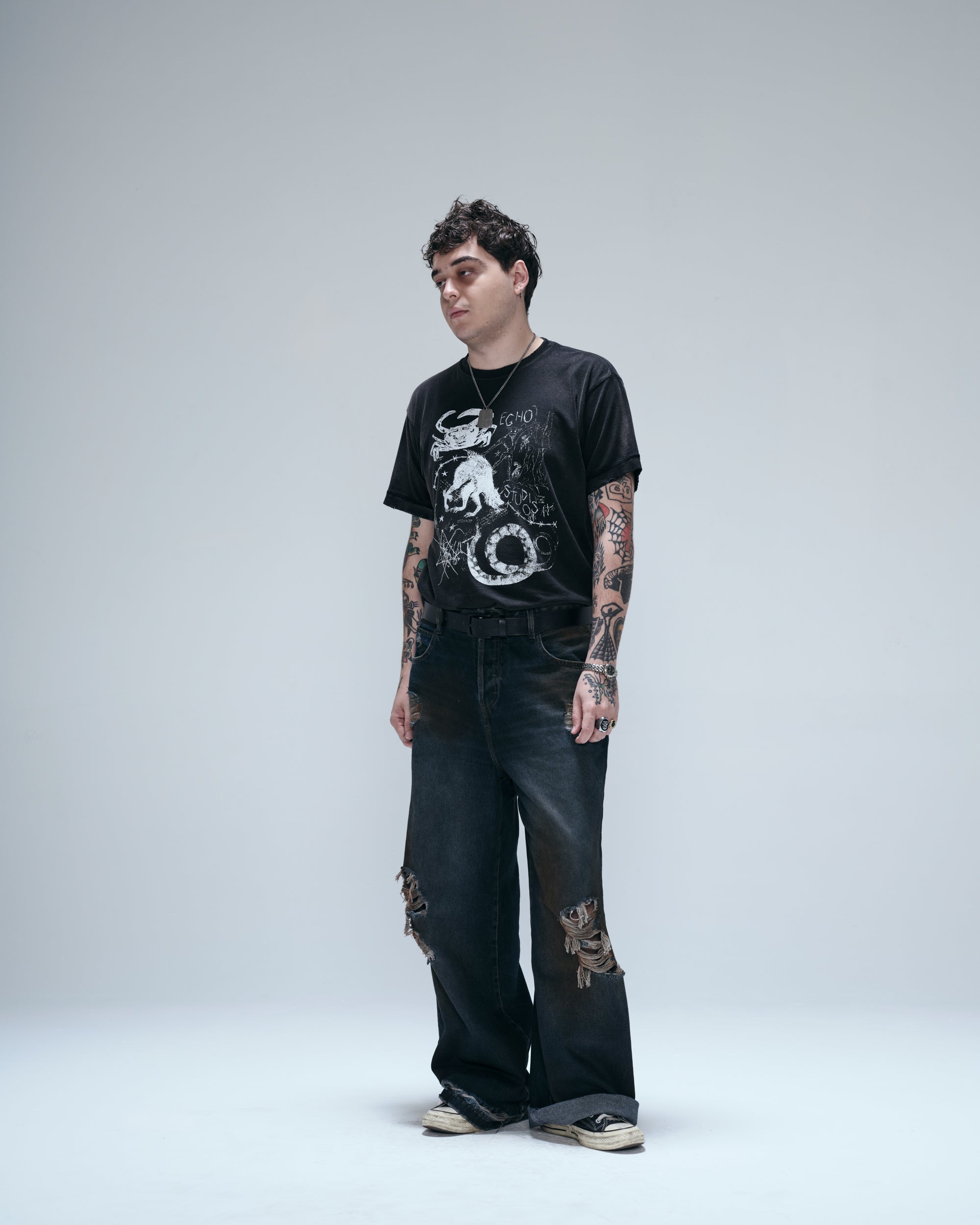 Camiseta Regular Egho Gnosis Preta