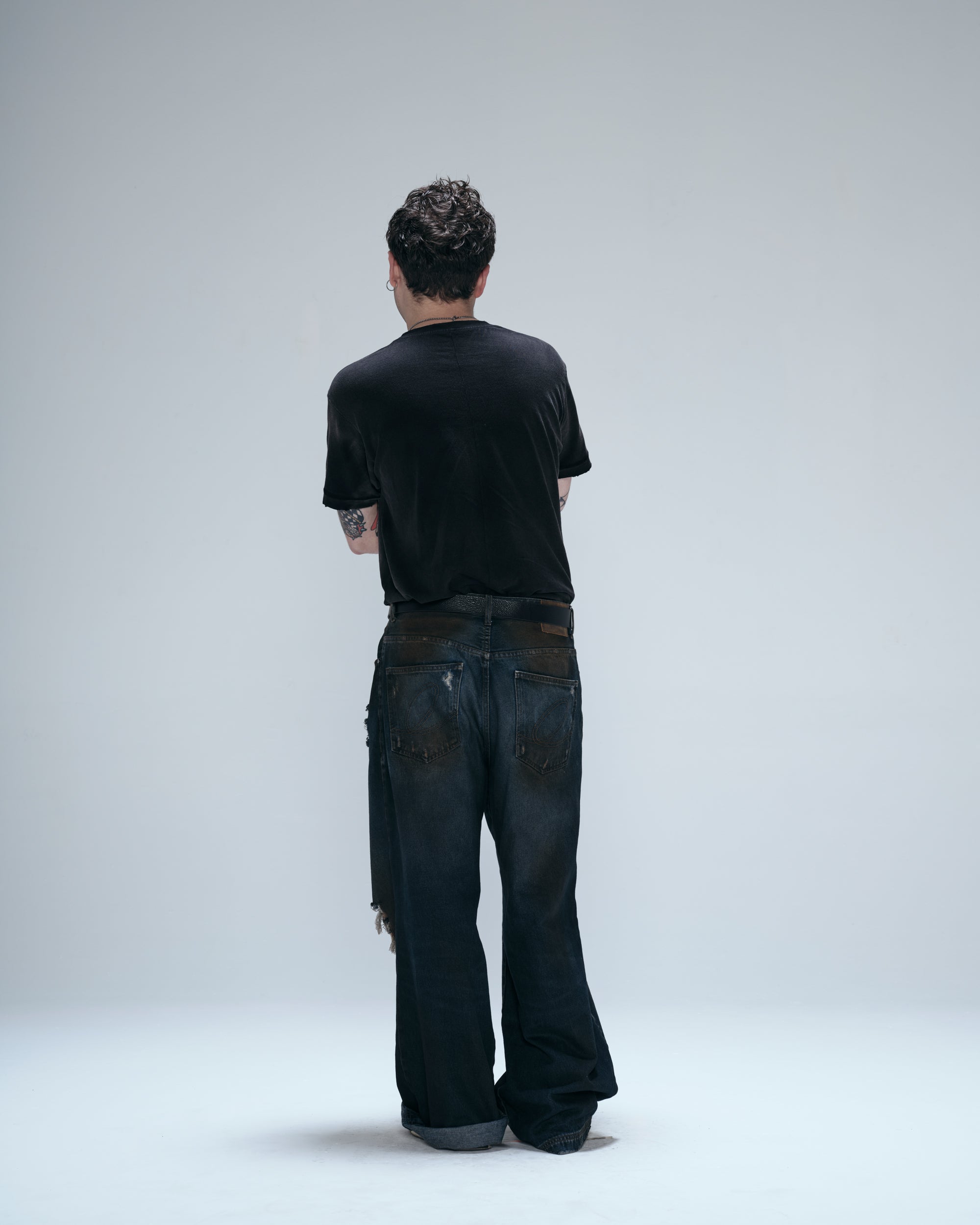 Camiseta Regular Egho Gnosis Preta