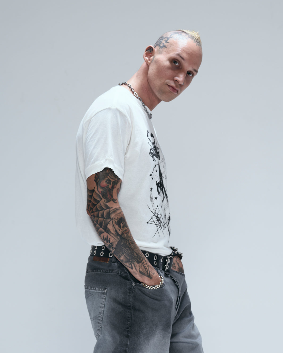 Camiseta Regular Egho Gnosis Off White