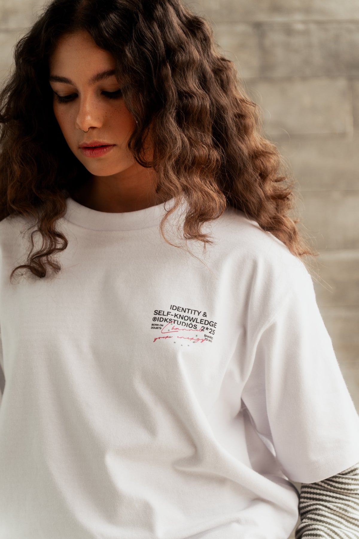 Camiseta IDK Shaped To Win Branca