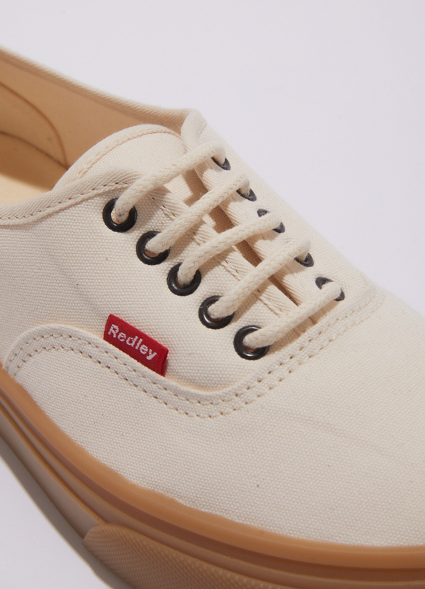 Tênis Originals Latex Cru