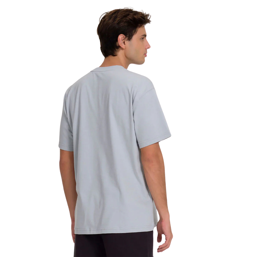 Camiseta New Balance Small Logo Masculino Cinza