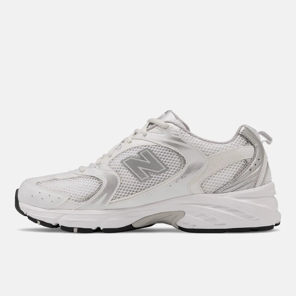 Tênis New Balance 530 Branco e Prata
