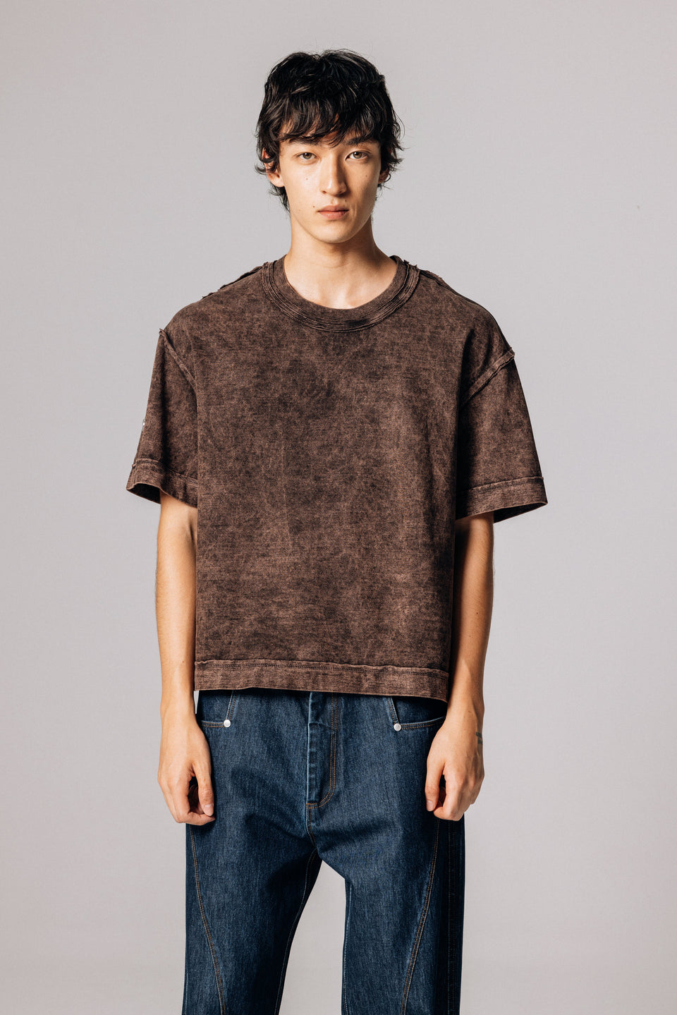 Camiseta Dupla Face Pace Pattern Marrom