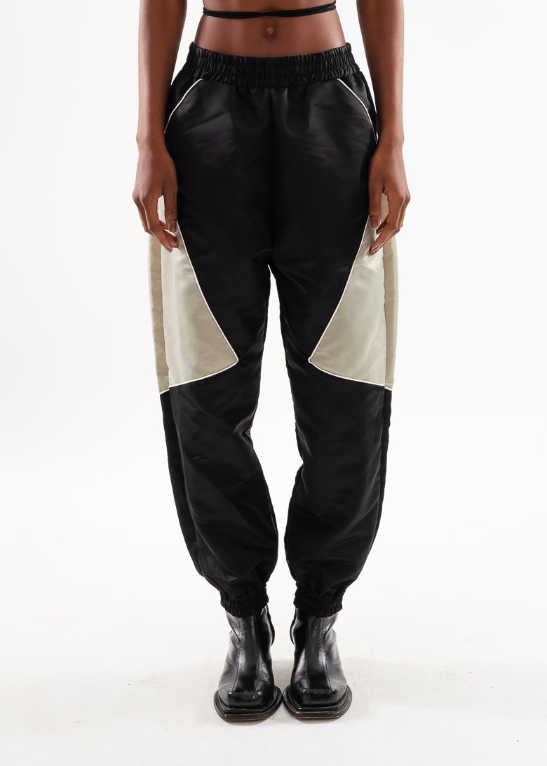 Calça Forca Recorte Nylon Preto e Cinza