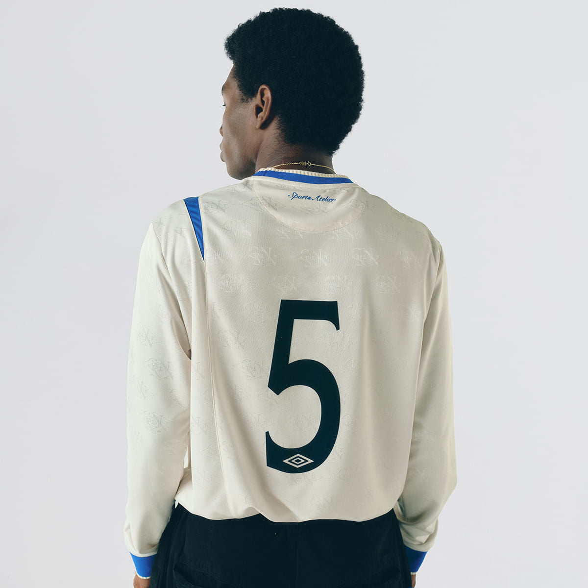 Camisa Jersey Umbro x Carnan Manga Longa Branca e Azul