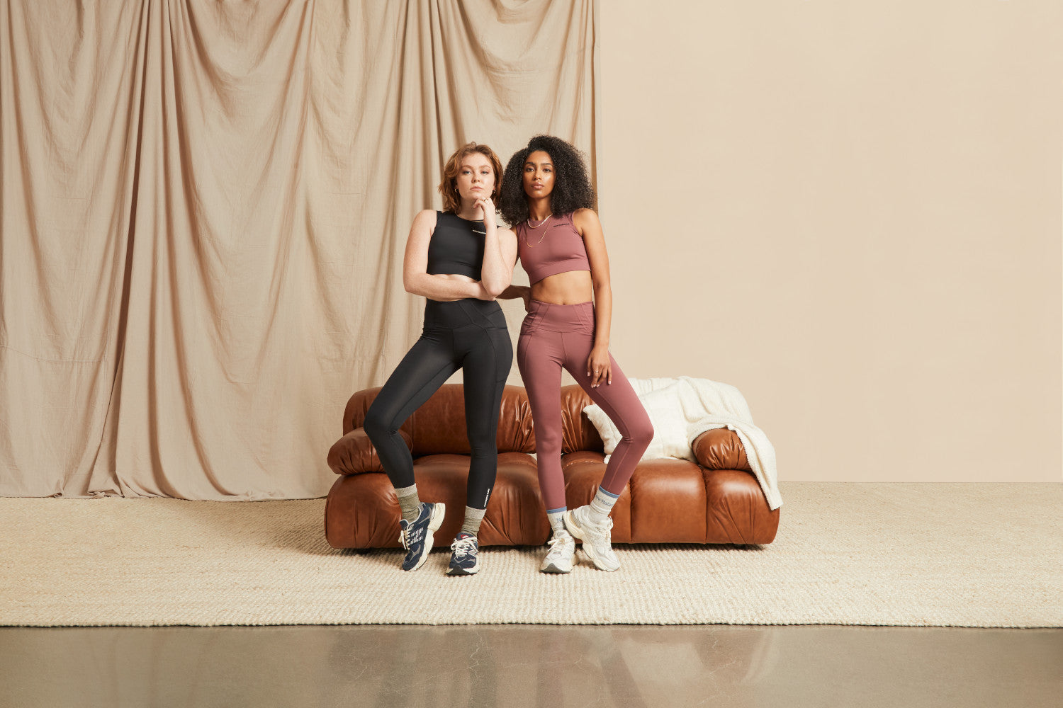 Tênis New Balance 9060 Unissex Branco e Prata