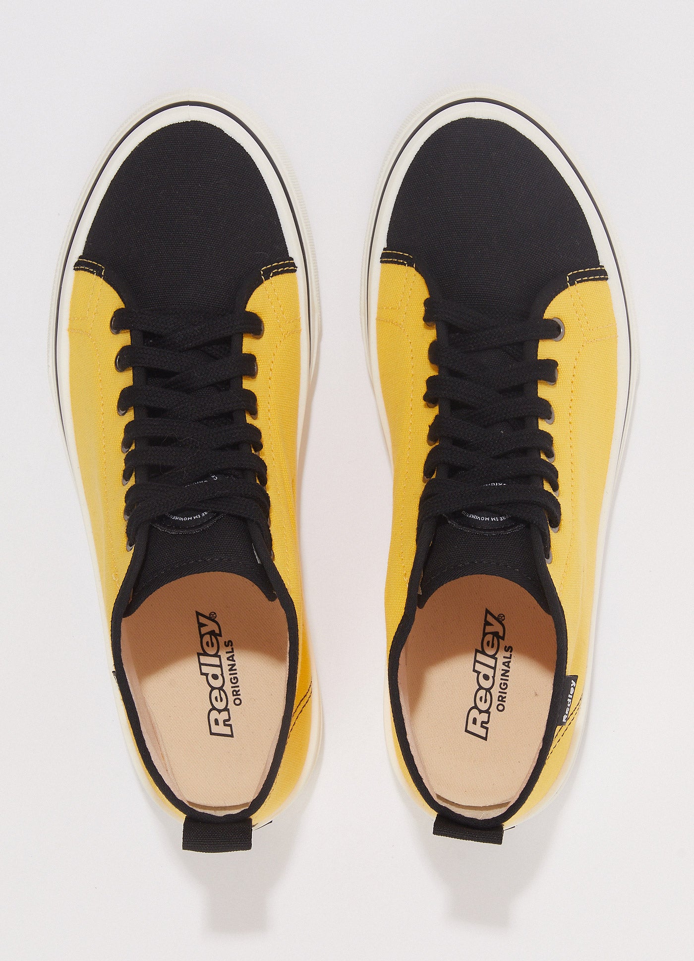 Tênis Originals Cano Alto Bicolor Preto com Amarelo Sol