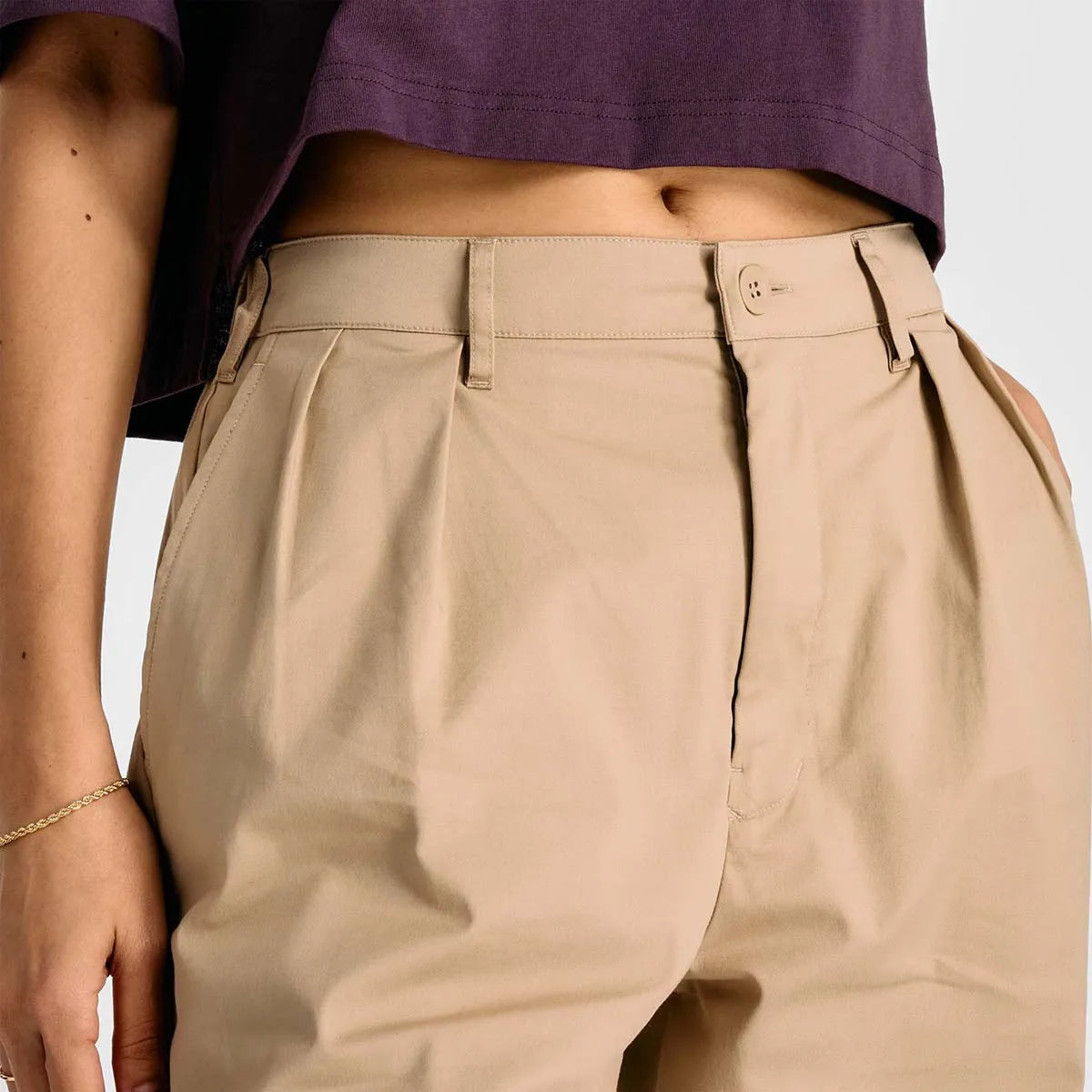 Calça Feminina New Balance Twill Boylston Bege