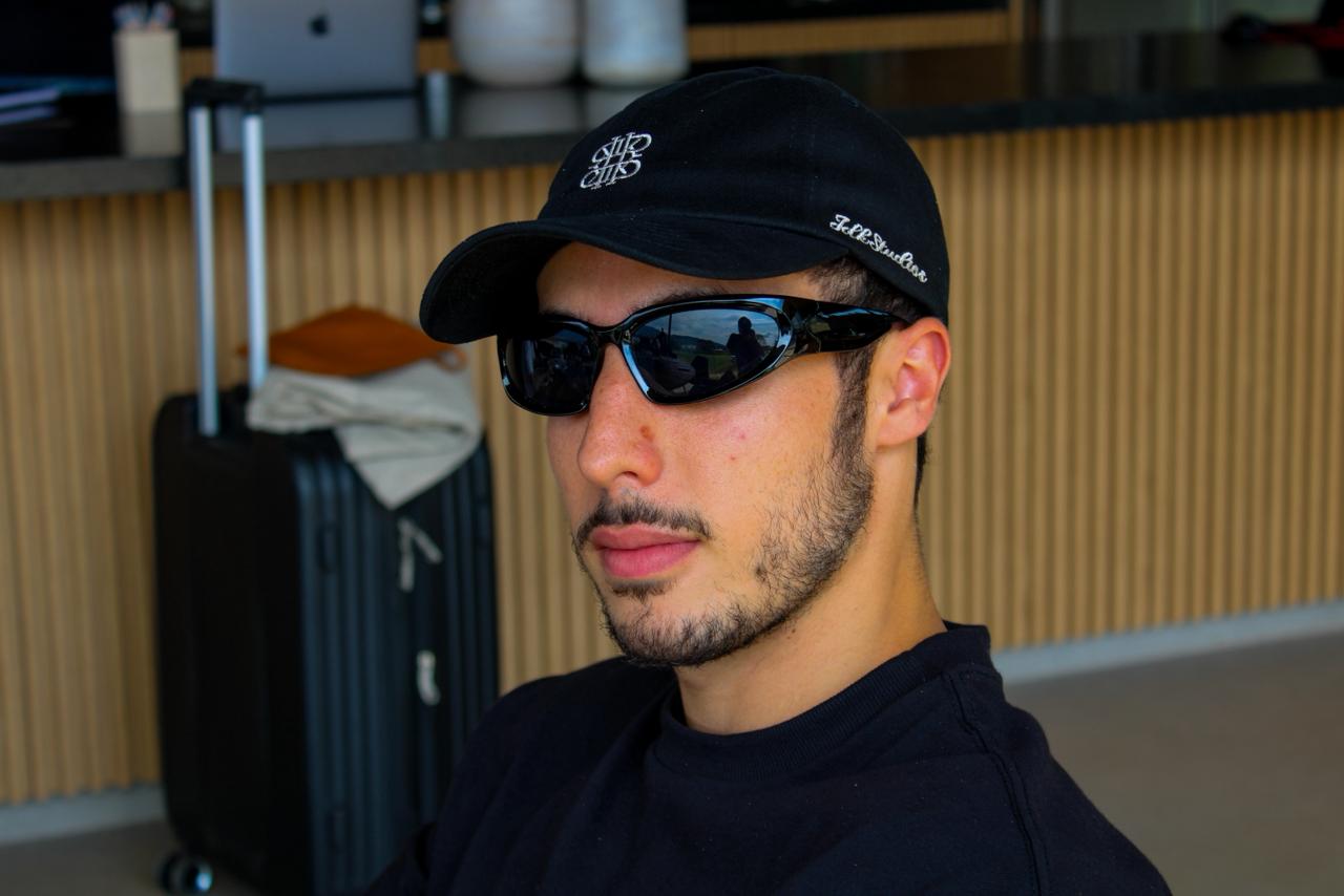 Boné Dad Hat IDK Signature