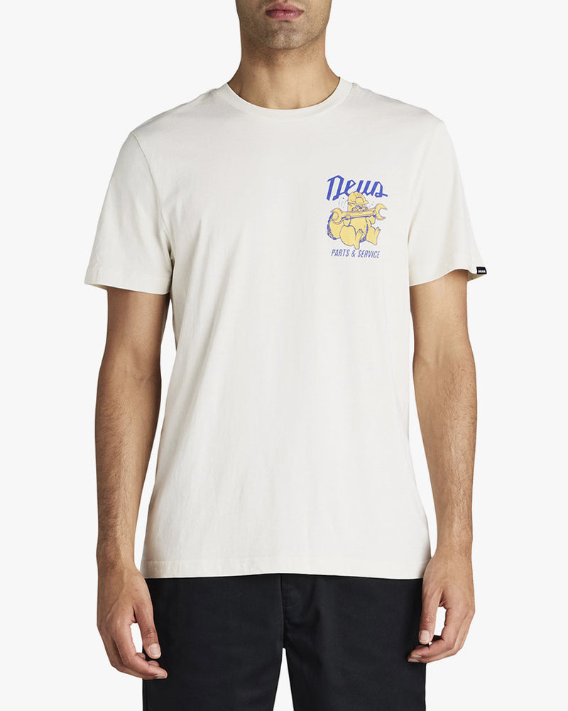 Camiseta Deus Ex Machinha Overbite Dirty Branca