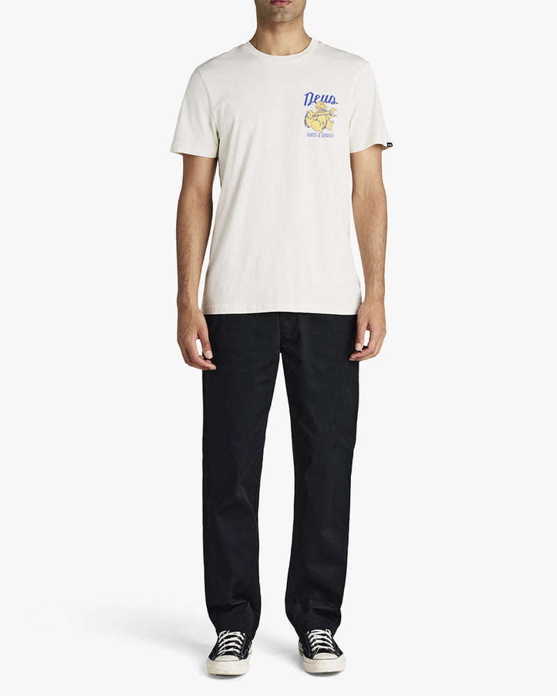 Camiseta Deus Ex Machinha Overbite Dirty Branca