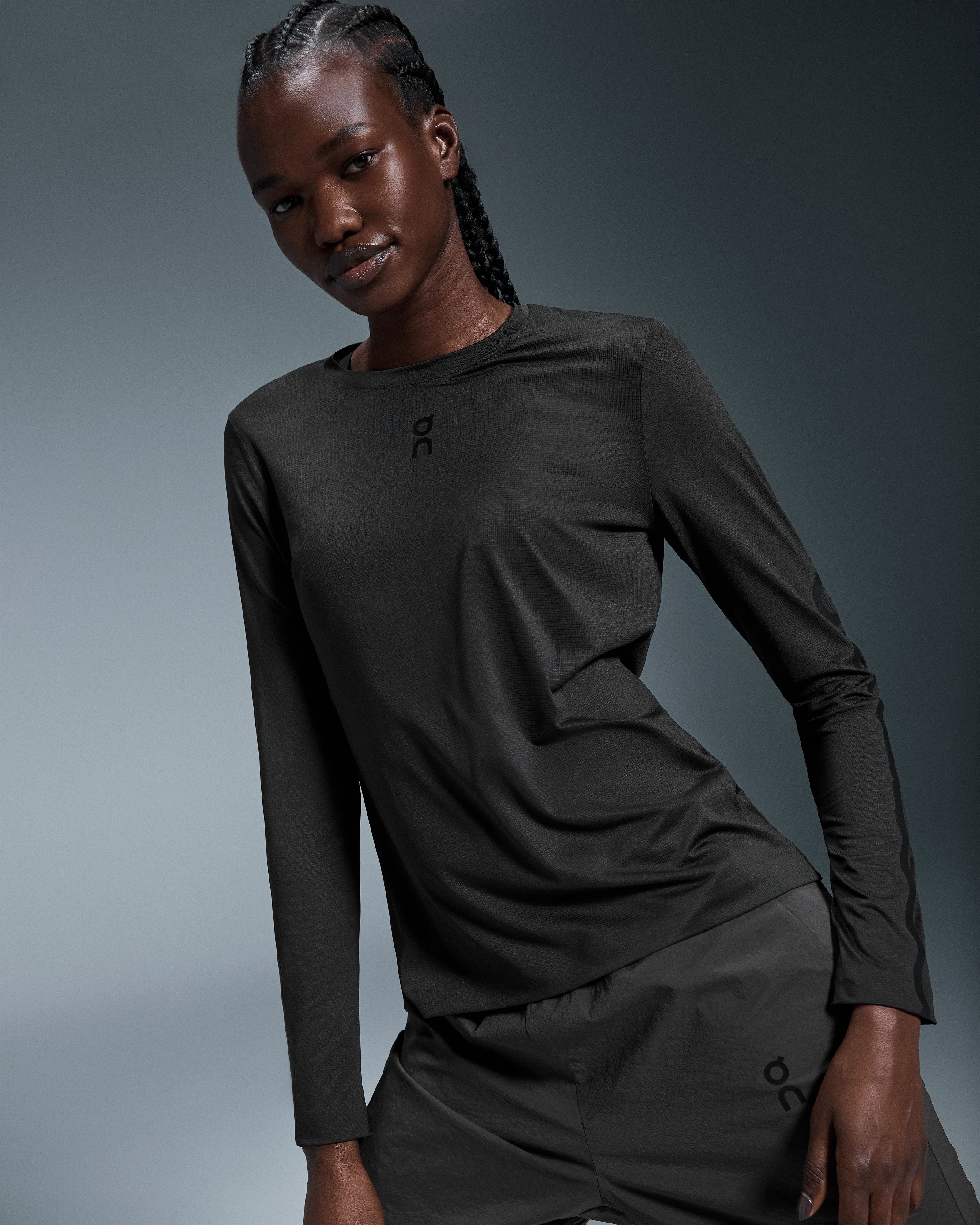 Camiseta IKON 1 On Manga Longa Feminino Preta