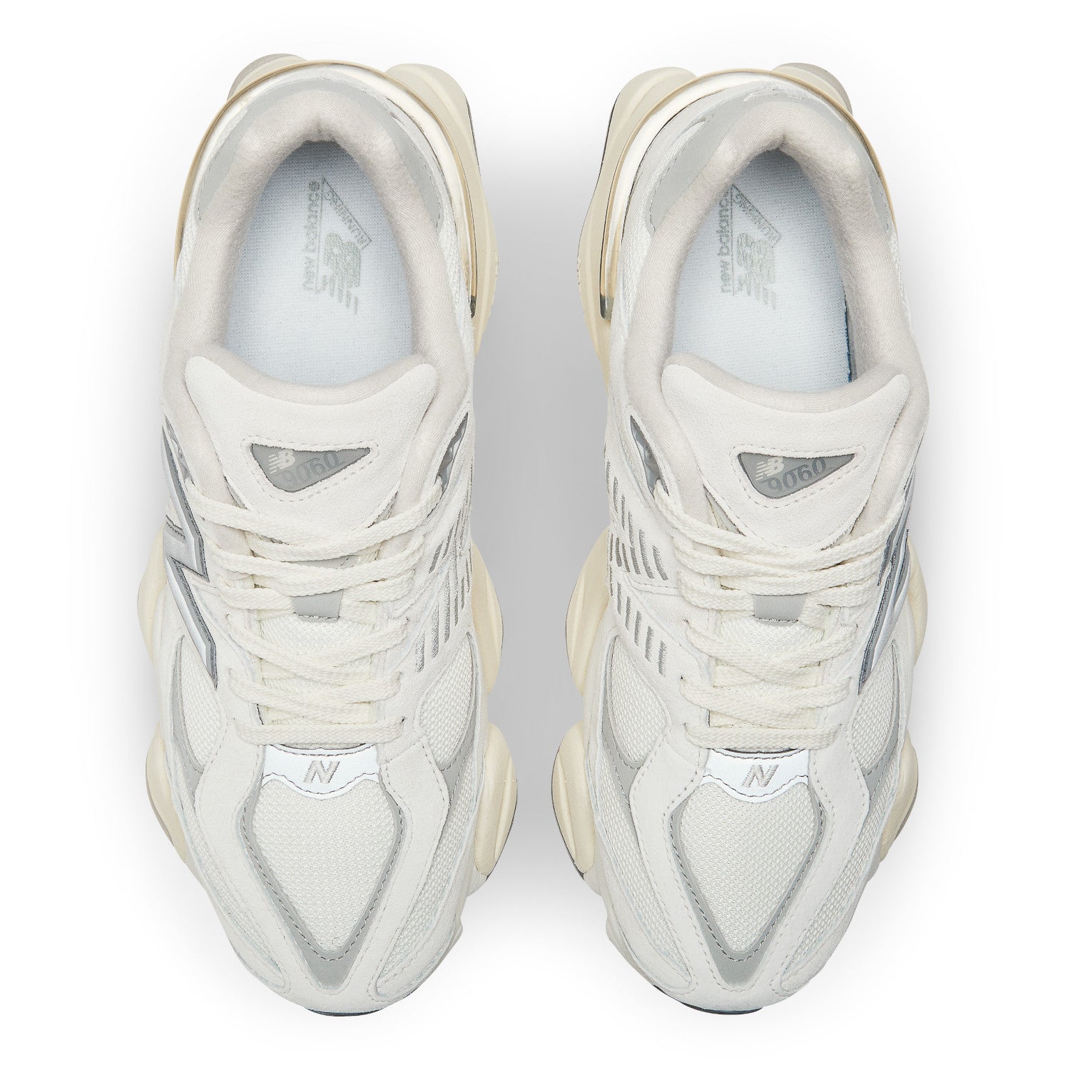 Tênis New Balance 9060 Unissex Branco e Prata