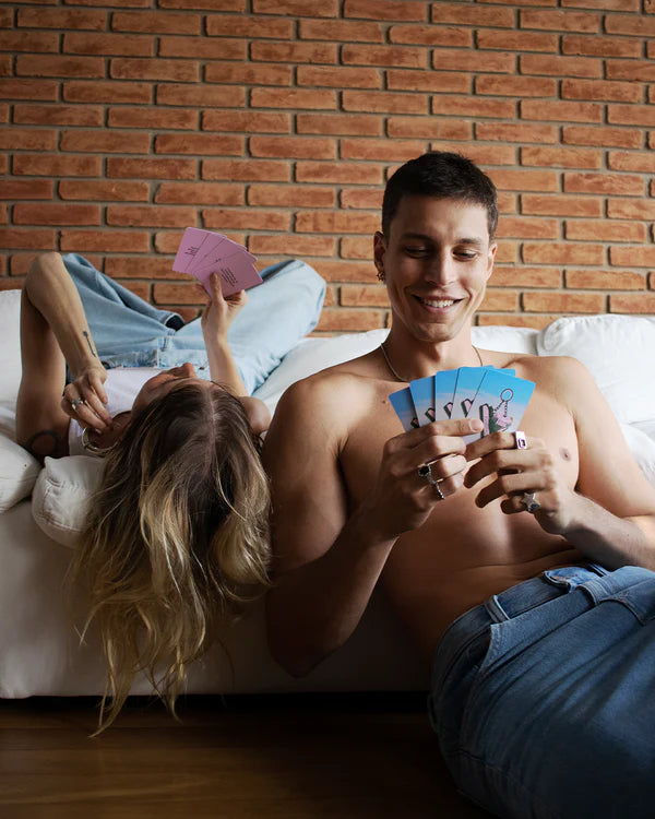 Jogo de Cartas Lets Talk High Ilustralle + Nowdays